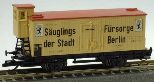 Refrigerator car "Sauglings Fursorge"<br /><a href='images/pictures/PSK_Modelbouw/782.jpg' target='_blank'>Full size image</a>